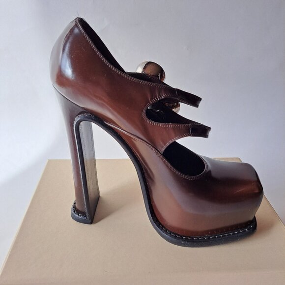 Louis Vuitton Runway Brown Leather Mary Jane Platform Pumps Size 37 / US 7 - Picture 4 of 16